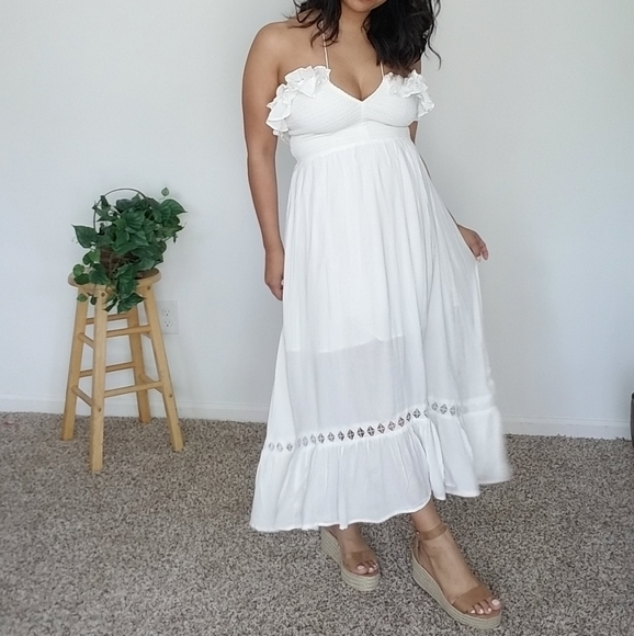 DOVES AND ROSES WHITE RUFFLE SMOCKED MIDI DRESS - Picture 15 of 16